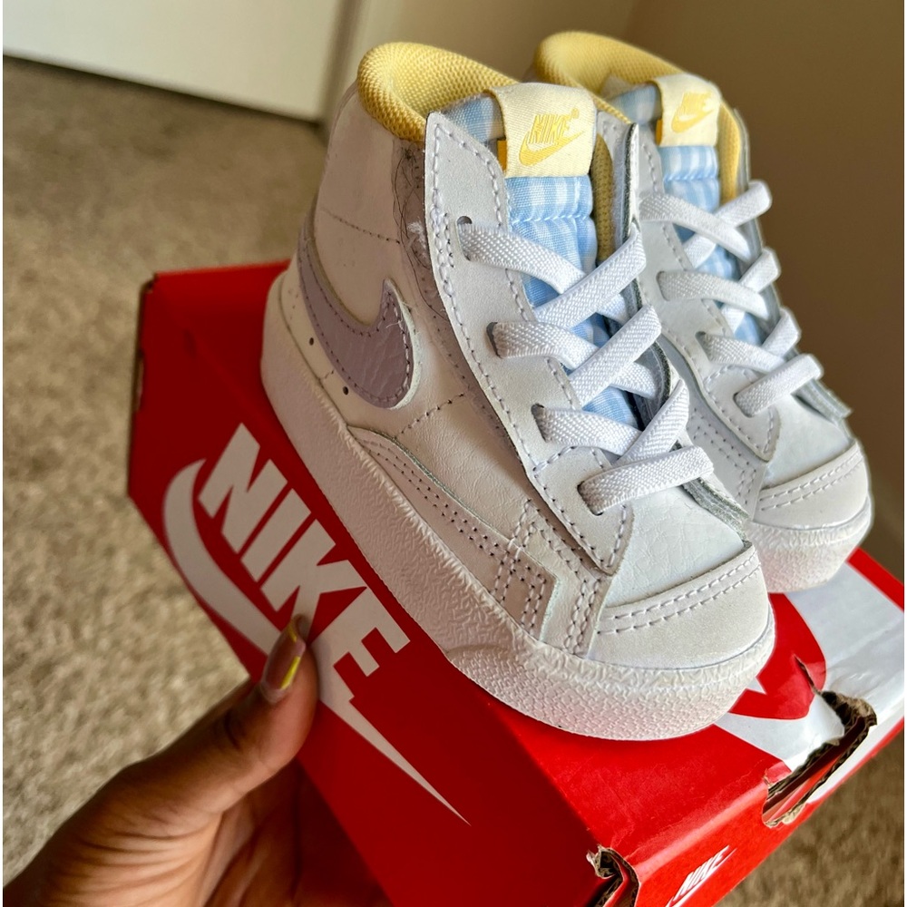 Nike blazer